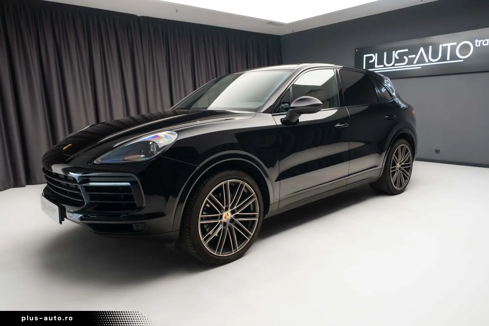 Porsche Cayenne Bose Pano R20