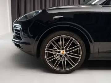 Porsche Cayenne Bose Pano R20