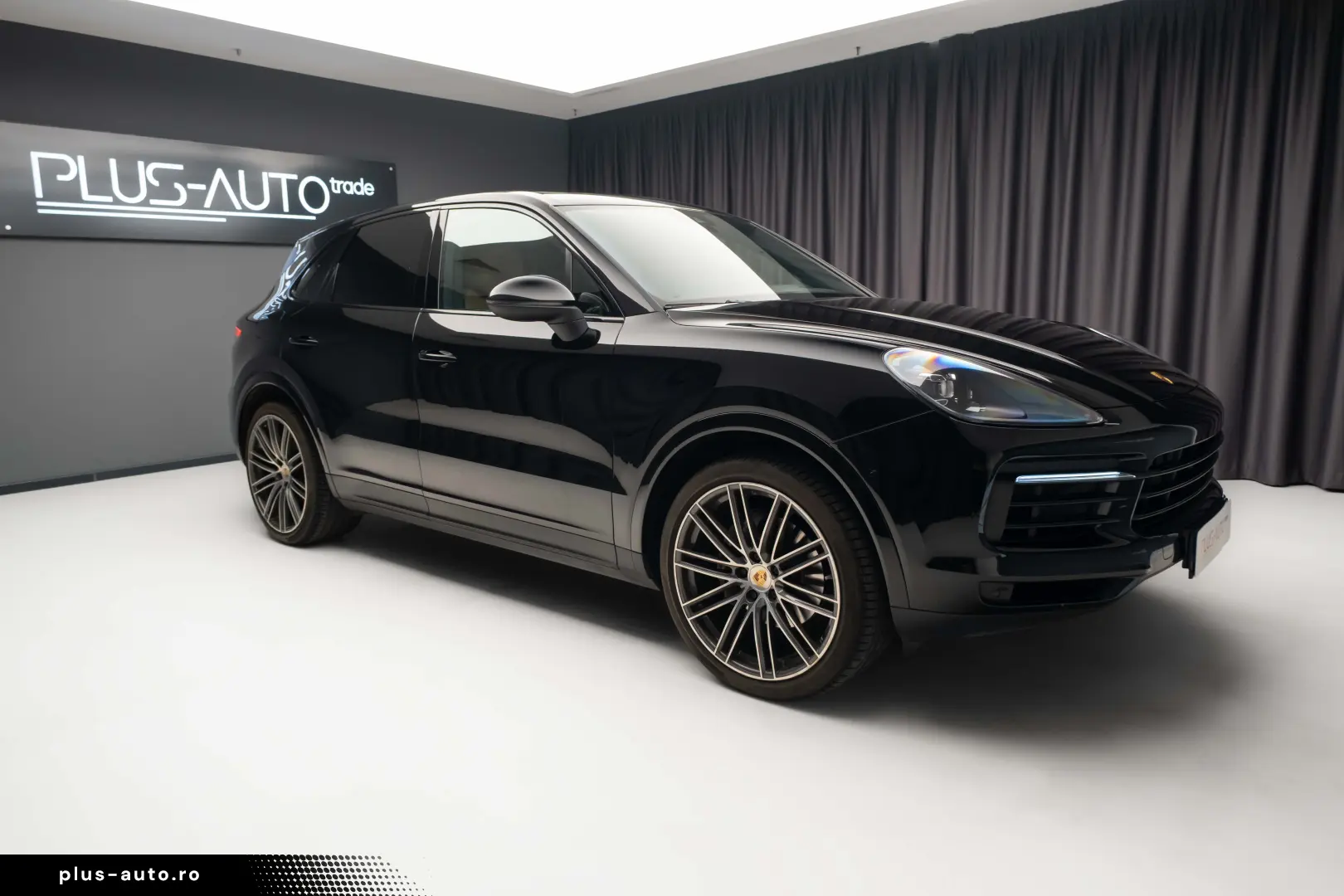 Porsche Cayenne Bose Pano R20