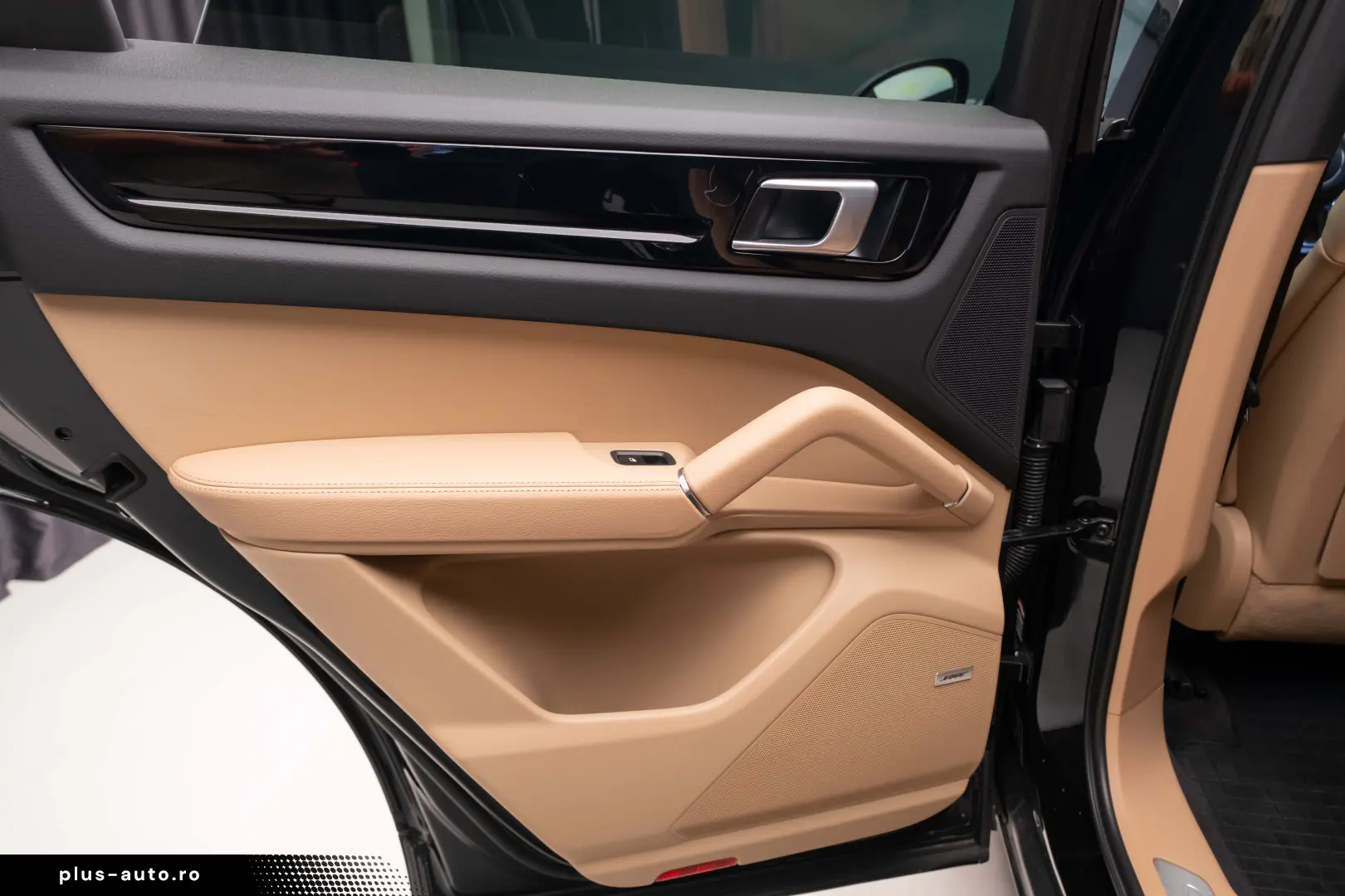 Porsche Cayenne Bose Pano R20