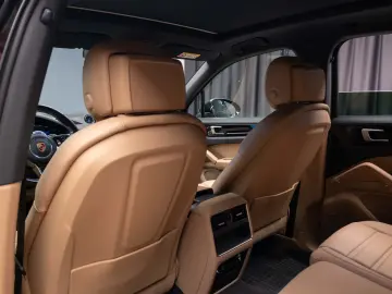 Porsche Cayenne Bose Pano R20