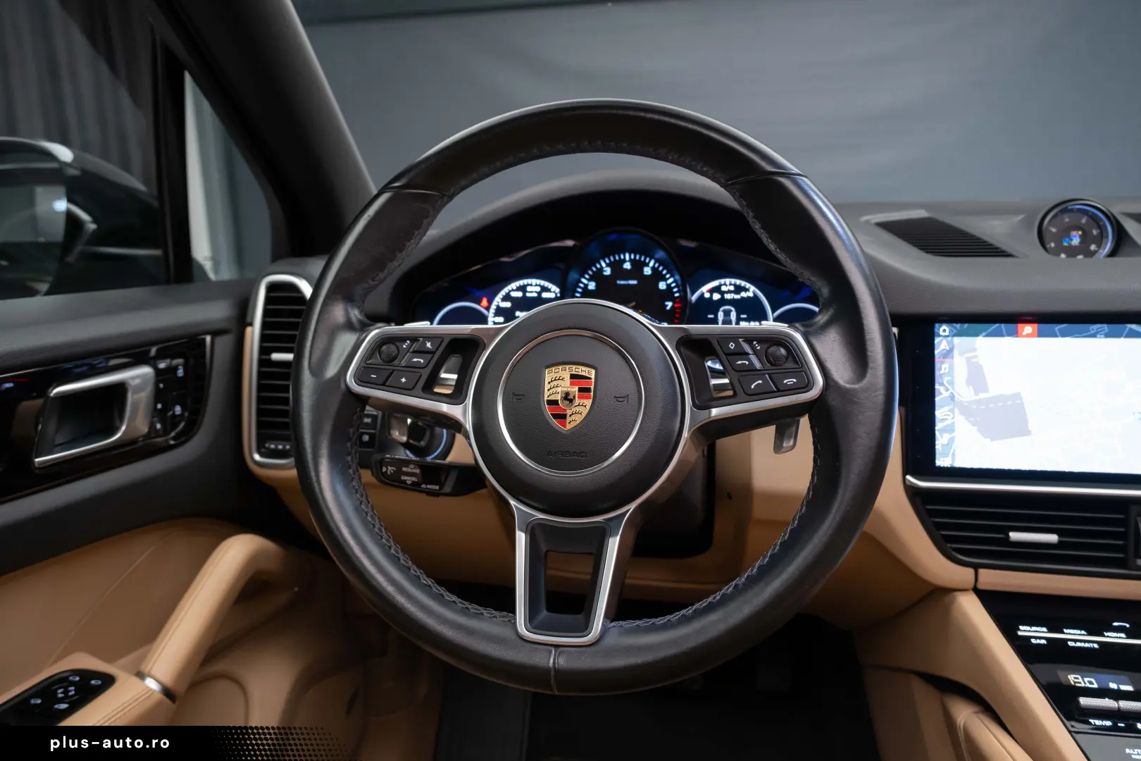 Porsche Cayenne Bose Pano R20