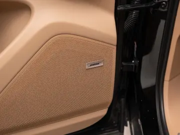 Porsche Cayenne Bose Pano R20