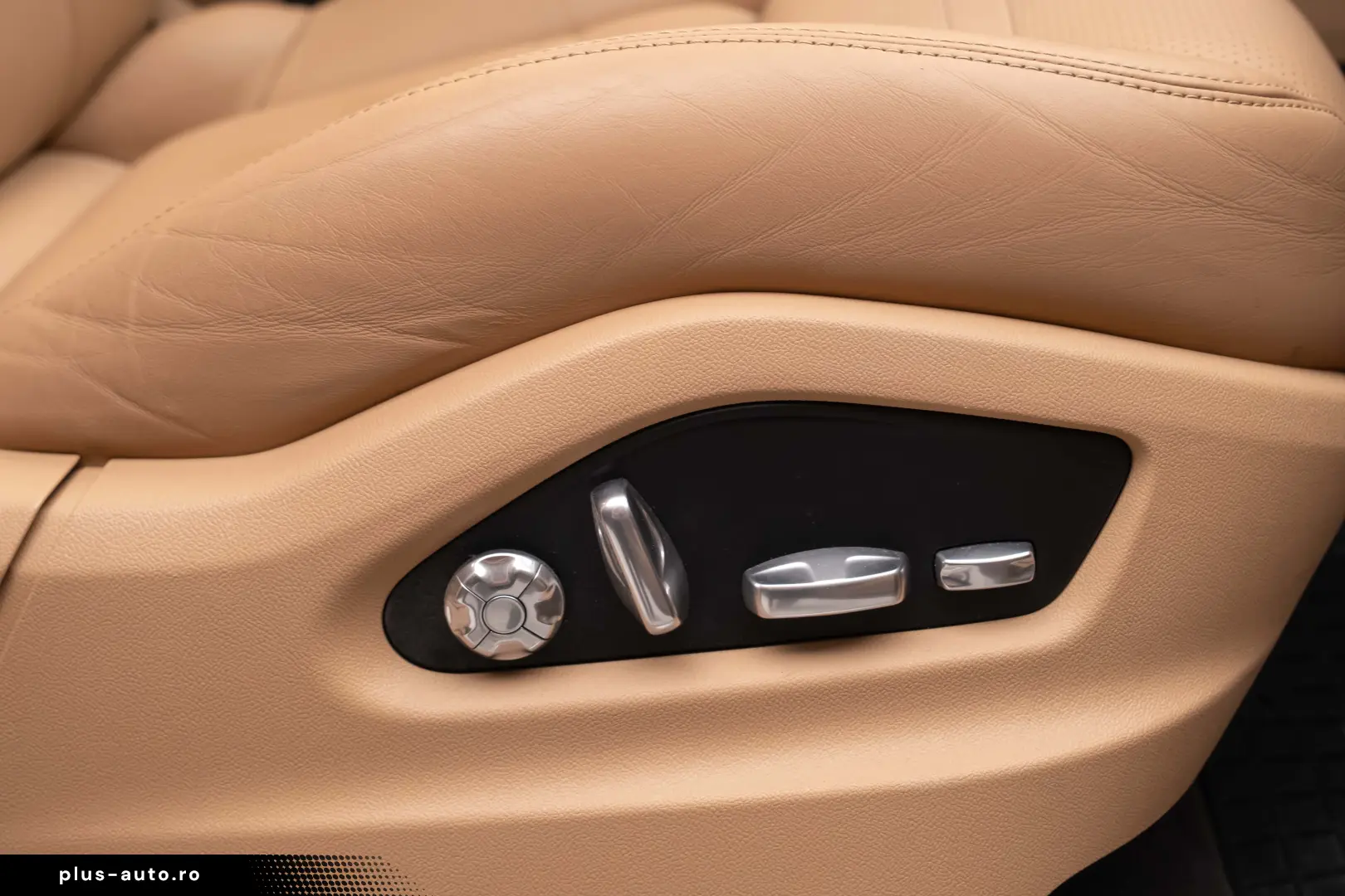 Porsche Cayenne Bose Pano R20