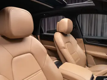 Porsche Cayenne Bose Pano R20