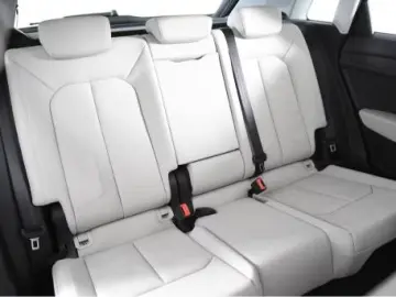 Audi Q3 35 TFSI S tronic