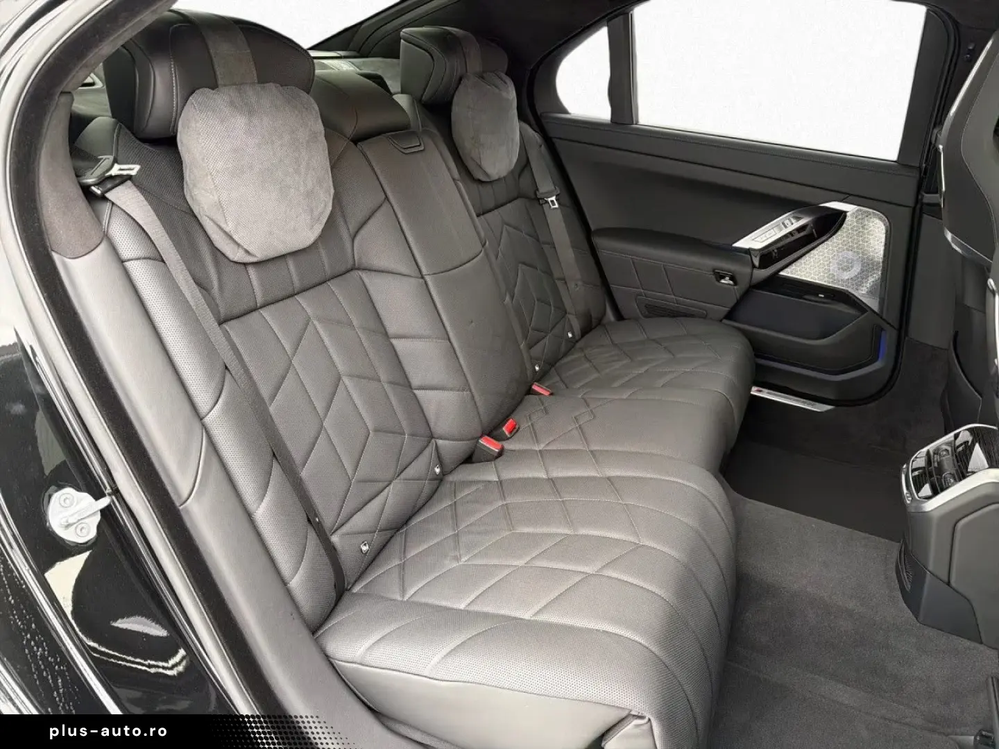 BMW 740d xDrive M Sport Pro Autobahnas LoungeSeating