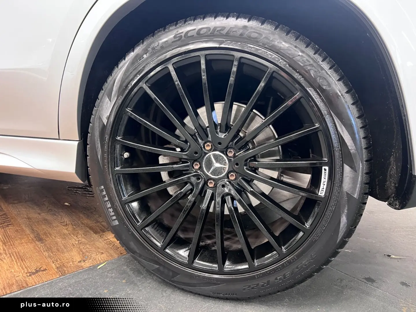 MERCEDES-BENZ GLE 300 d 4Matic