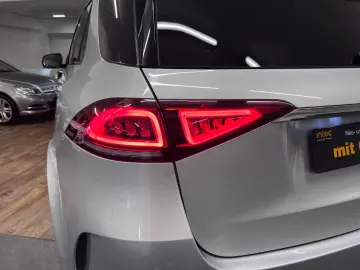 MERCEDES-BENZ GLE 300 d 4Matic