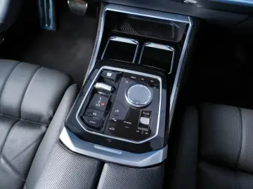 BMW 740 7 740 d xDrive M Sport