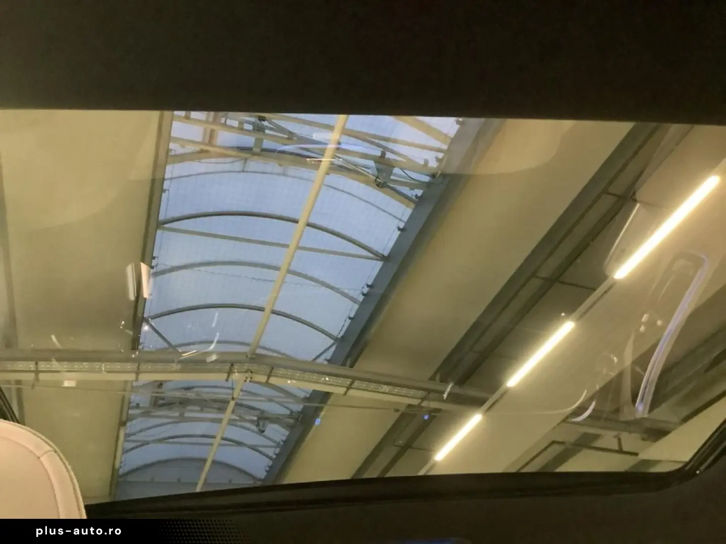 MERCEDES-BENZ E 200 Limousine AMG NIGHT 19'&apo&hellip;