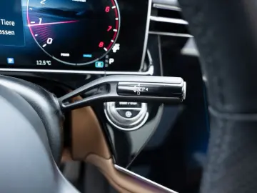 MERCEDES-BENZ E 200 AMG-Sport Super Pano Burm Night &hellip;