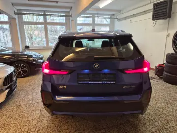 BMW X1 18 i sDrive M Sport  LED Navi Leder Kamera
