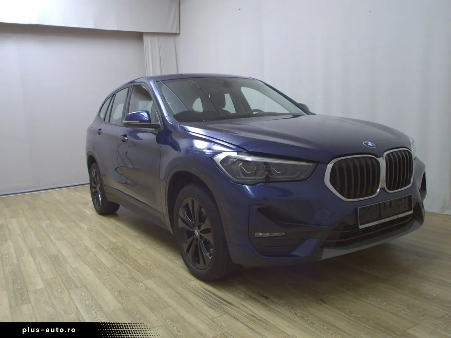 BMW X1 sDrive20d Advantage Navi LED HuD Hifi RFK