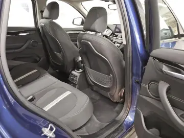 BMW X1 sDrive20d Advantage Navi LED HuD Hifi RFK