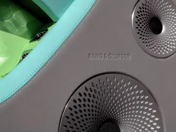 Bentley Bentayga Azure  Art Deco  (1 of 3) V8 4.0 550hp