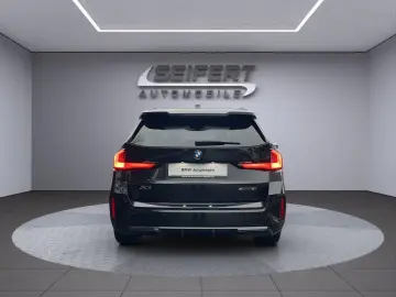 BMW X1 sDrive18i M-SPORT   AHK   PANO