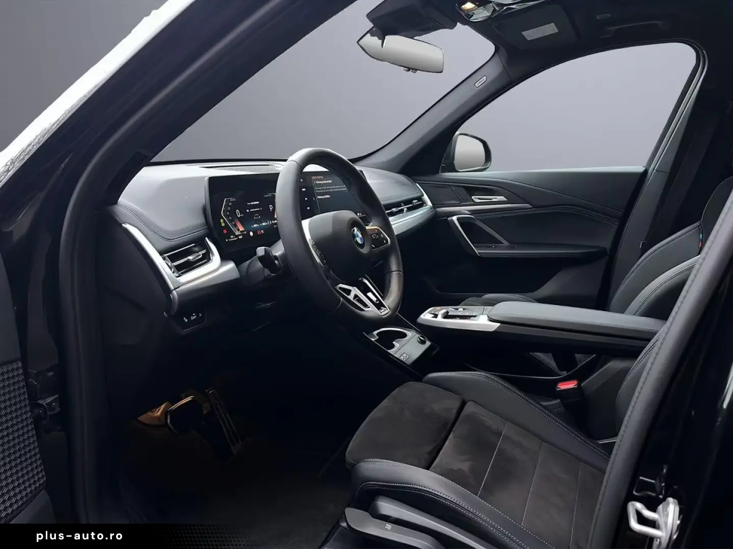 BMW X1 sDrive18i M-SPORT   AHK   PANO