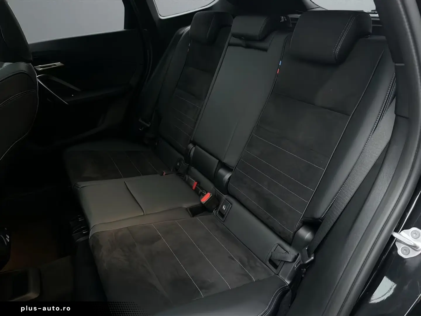 BMW X1 sDrive18i M-SPORT   AHK   PANO