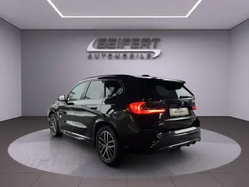 BMW X1 sDrive18i M-SPORT   AHK   PANO