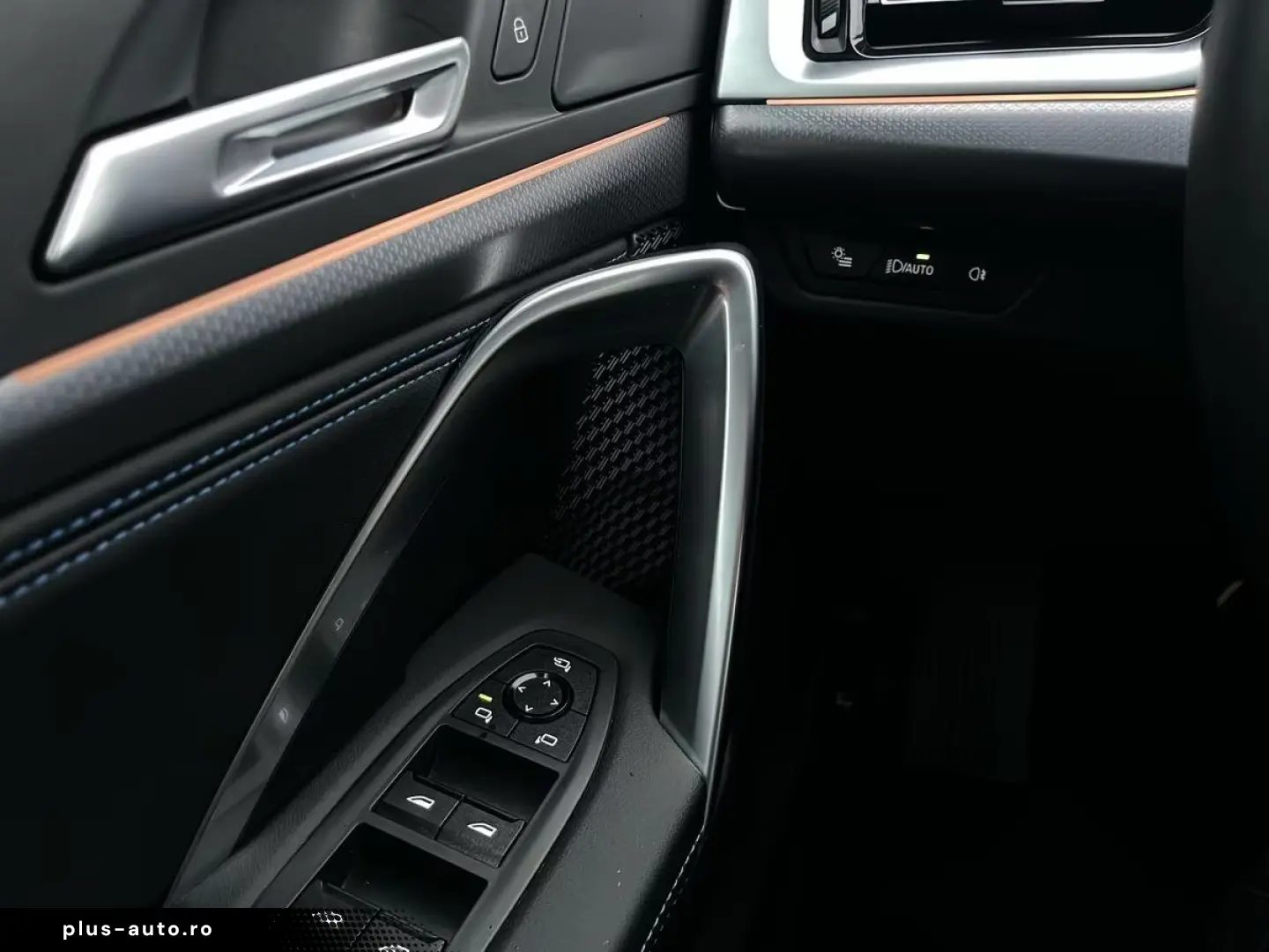 BMW X1 sDrive18i M-SPORT   AHK   PANO