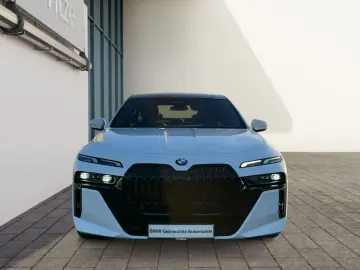 BMW 740 d xDrive  M-Sport StandHZG AHK Massagesitze