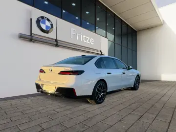 BMW 740 d xDrive  M-Sport StandHZG AHK Massagesitze