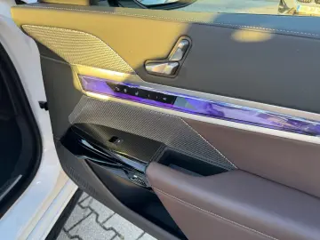 BMW 740 d xDrive  M-Sport StandHZG AHK Massagesitze