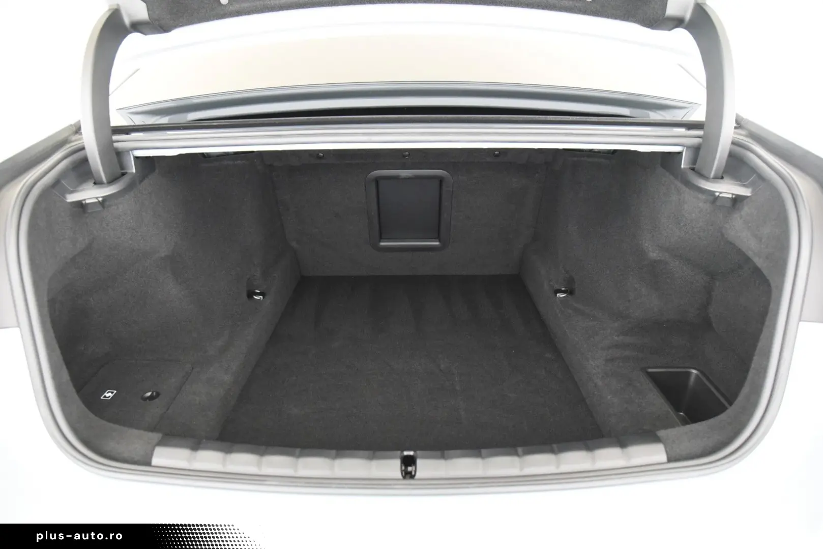 BMW 740d xDrive M Sport Pro ACC LED Pano HUD B&W