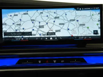 BMW 740d xDrive M Sport Pro ACC LED Pano HUD B&W