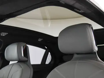 BMW 740d xDrive M Sport Pro ACC LED Pano HUD B&W