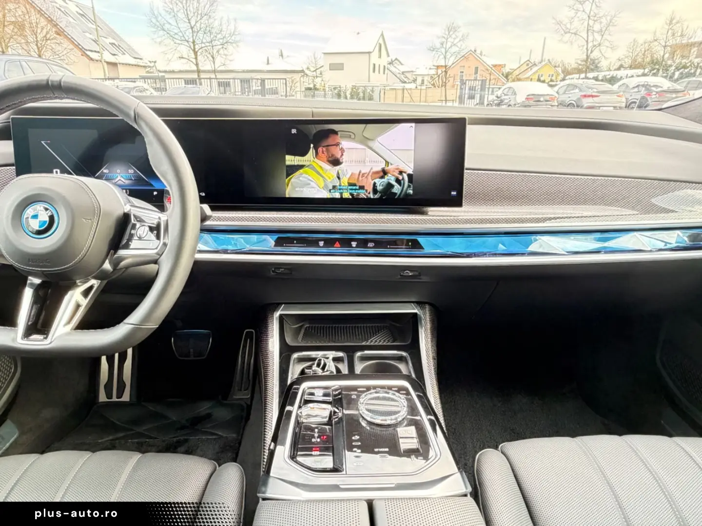 BMW M760e xDrive Two Tone Individual 3xTV SkyLounge