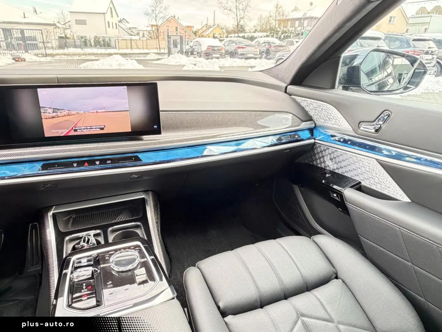 BMW M760e xDrive Two Tone Individual 3xTV SkyLounge