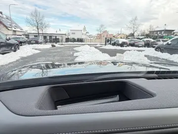 BMW M760e xDrive Two Tone Individual 3xTV SkyLounge