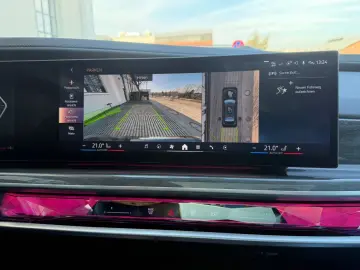 BMW 740d xDrive M Sport Executive Sky Lounge Massage