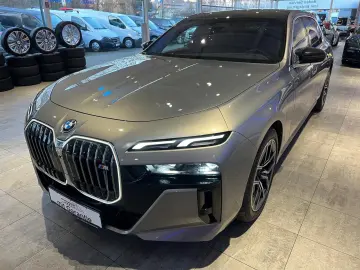 BMW M760e xDrive  Individual Edition UnfallfreI 1.Hd