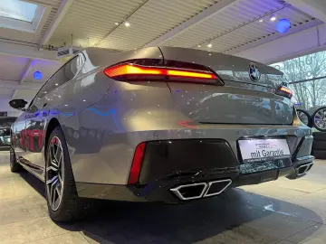 BMW M760e xDrive  Individual Edition UnfallfreI 1.Hd