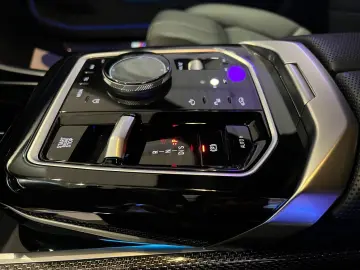 BMW M760e xDrive  Individual Edition UnfallfreI 1.Hd