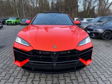 LAMBORGHINI Urus 4.0 V8 PHEV SE B&O 3D  Rear Entertainment