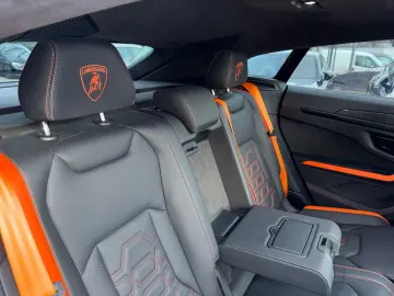 LAMBORGHINI Urus 4.0 V8 PHEV SE B&O 3D  Rear Entertainment