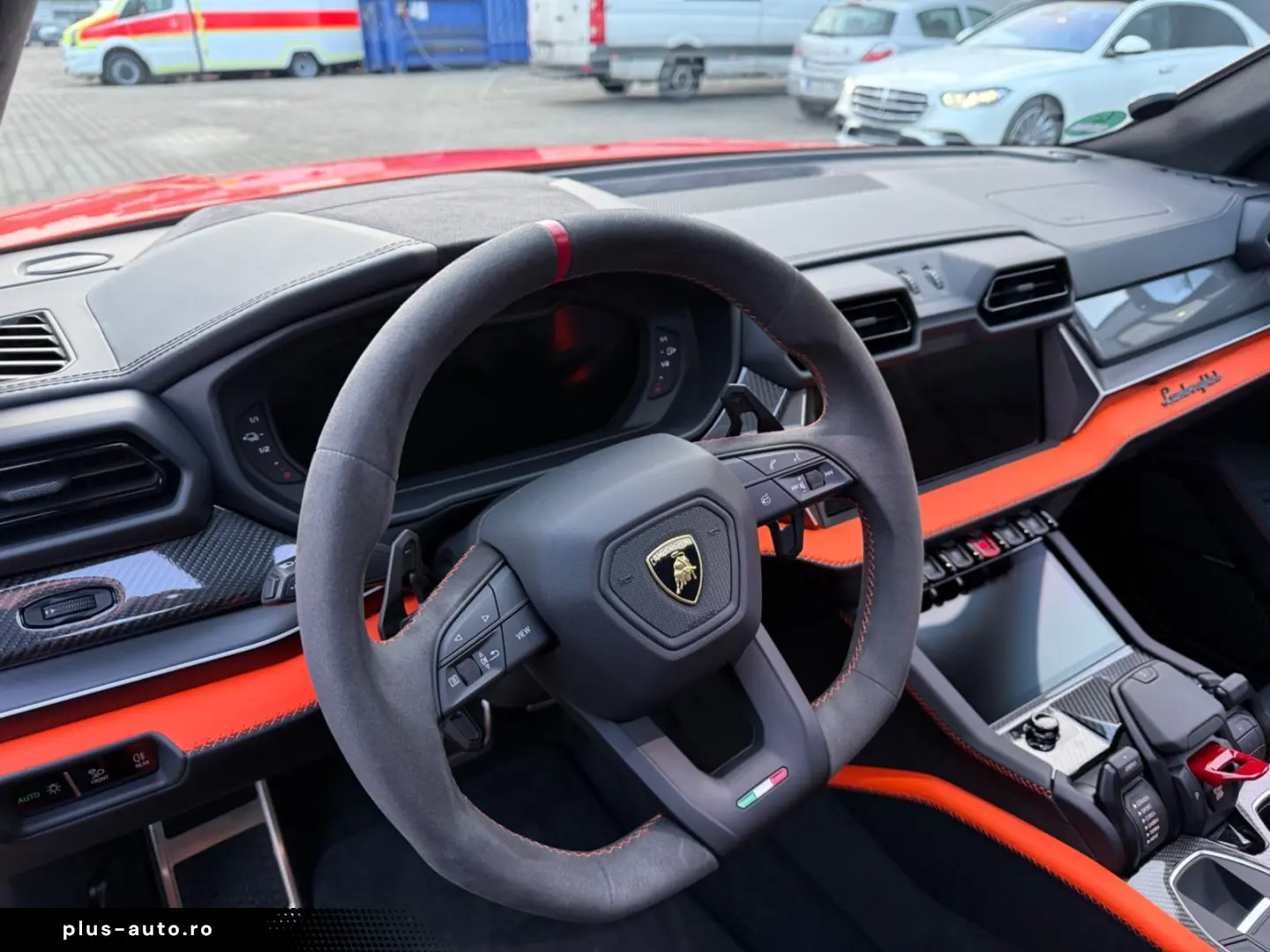 LAMBORGHINI Urus 4.0 V8 PHEV SE B&O 3D  Rear Entertainment
