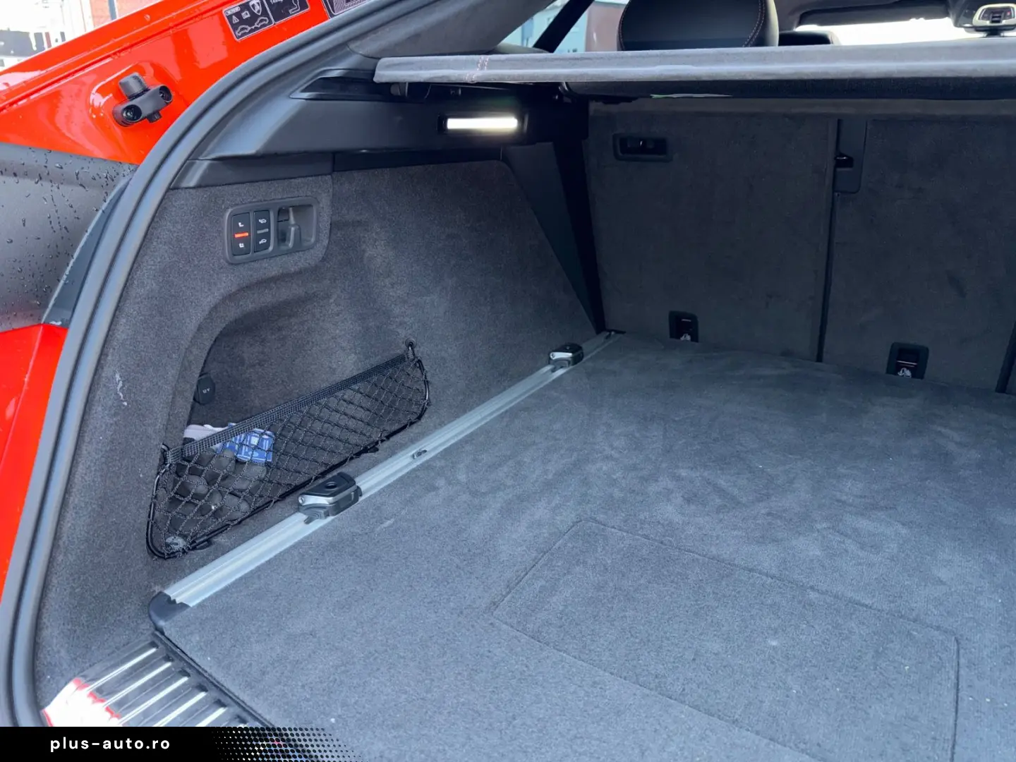 LAMBORGHINI Urus 4.0 V8 PHEV SE B&O 3D  Rear Entertainment