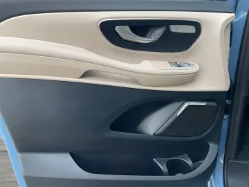 MERCEDES-BENZ V 250 d L AVANTGARDE MULTIBEAM BURMESTER AHK