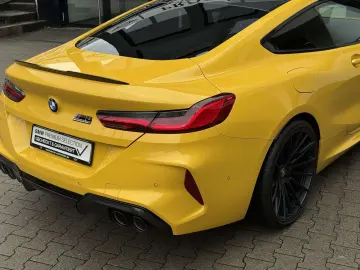 BMW M8 Competition Coupé xDrive M Drivers