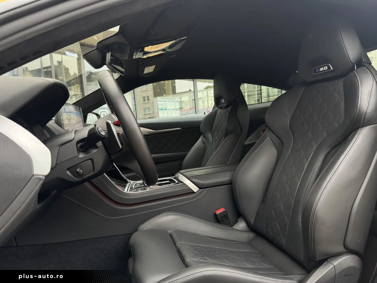 BMW M8 Competition Coupé xDrive M Drivers