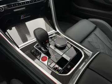 BMW M8 Competition Coupé xDrive M Drivers