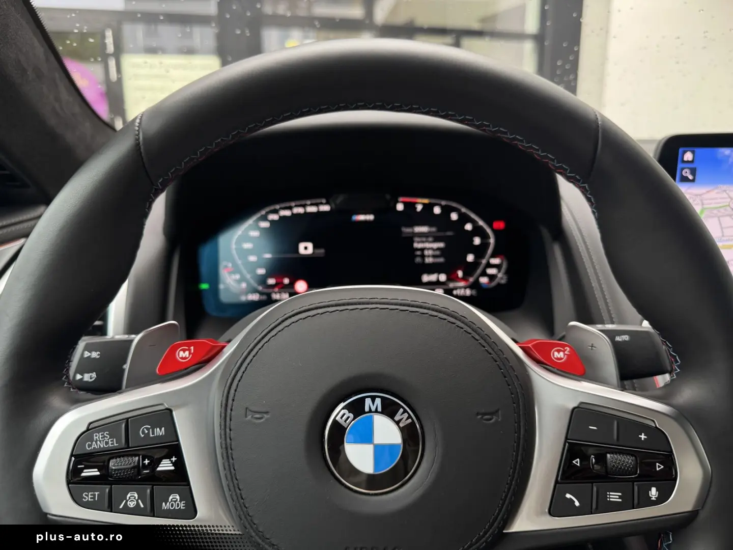 BMW M8 Competition Coupé xDrive M Drivers