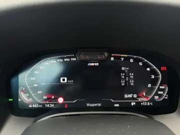 BMW M8 Competition Coupé xDrive M Drivers