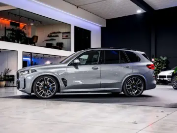 BMW X5 X5 xDrive50e - M-pack - HUD - Pano - Laser li