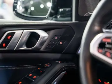 BMW X5 X5 xDrive50e - M-pack - HUD - Pano - Laser li